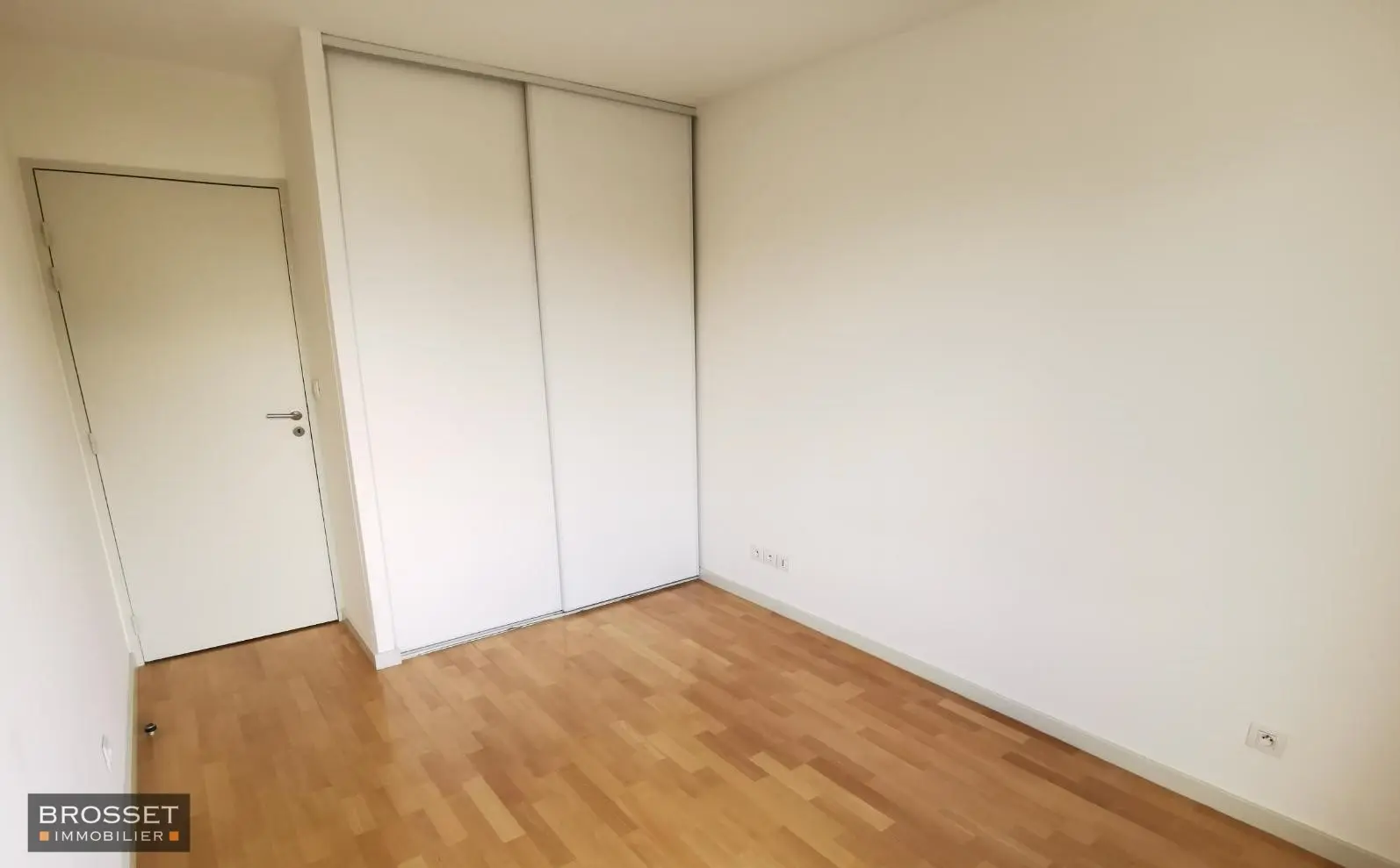 Visuel 8 appartement 4 pièces 93.43 m2 Saint-Cyr-sur-Loire