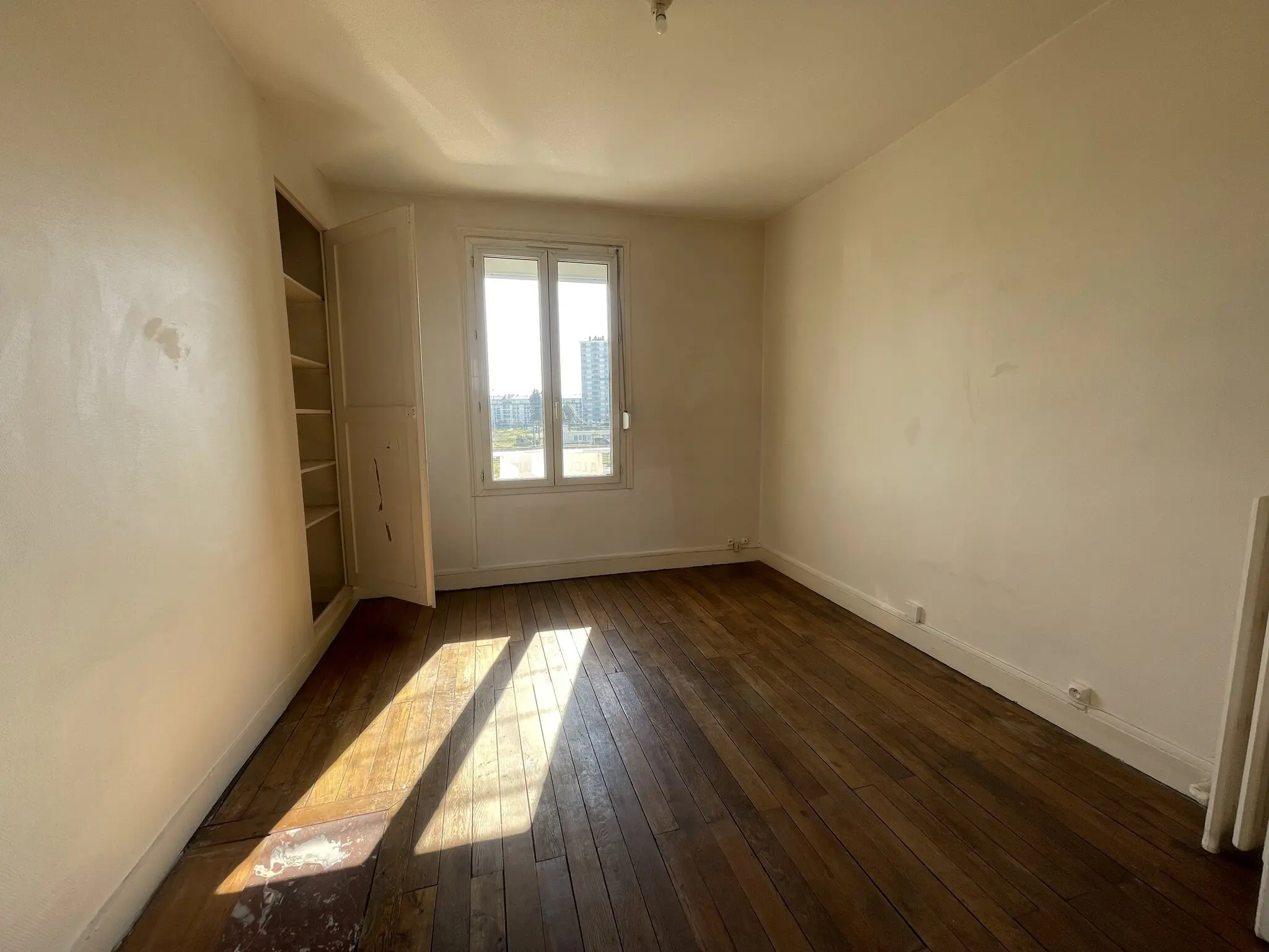 Visuel 3 immeuble 185 m2 Tours