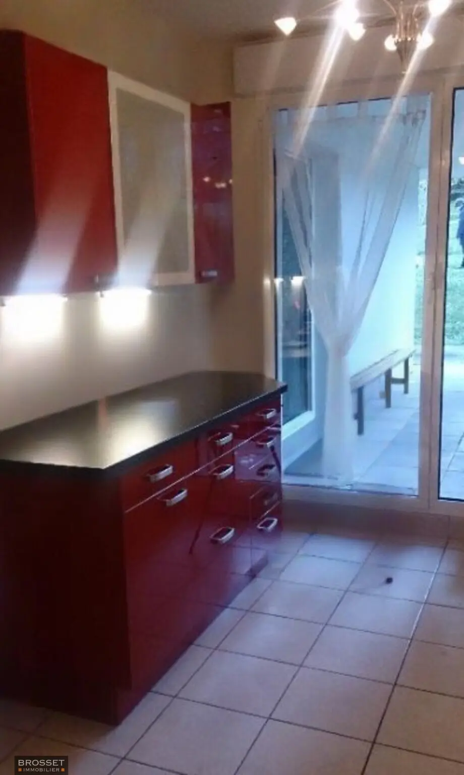 Visuel 9 appartement 4 pièces 93.6 m2 Saint-Cyr-sur-Loire Visuel 9 appartement 4 pièces 93.6 m2 Saint-Cyr-sur-Loire