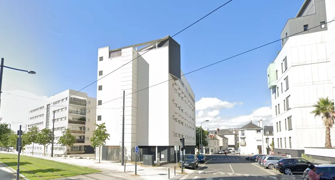 Visuel 5 immeuble  91.64 m2 Tours