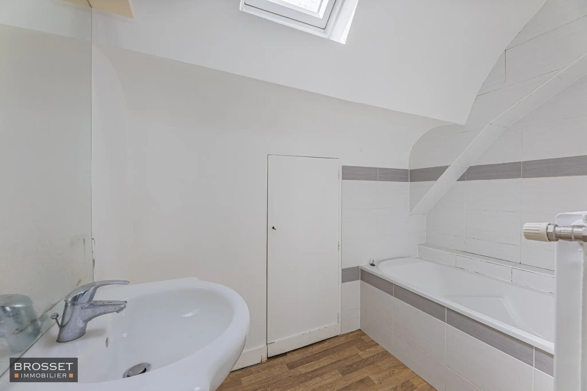 Visuel 9 appartement 1 pièce 45 m2 Tours
