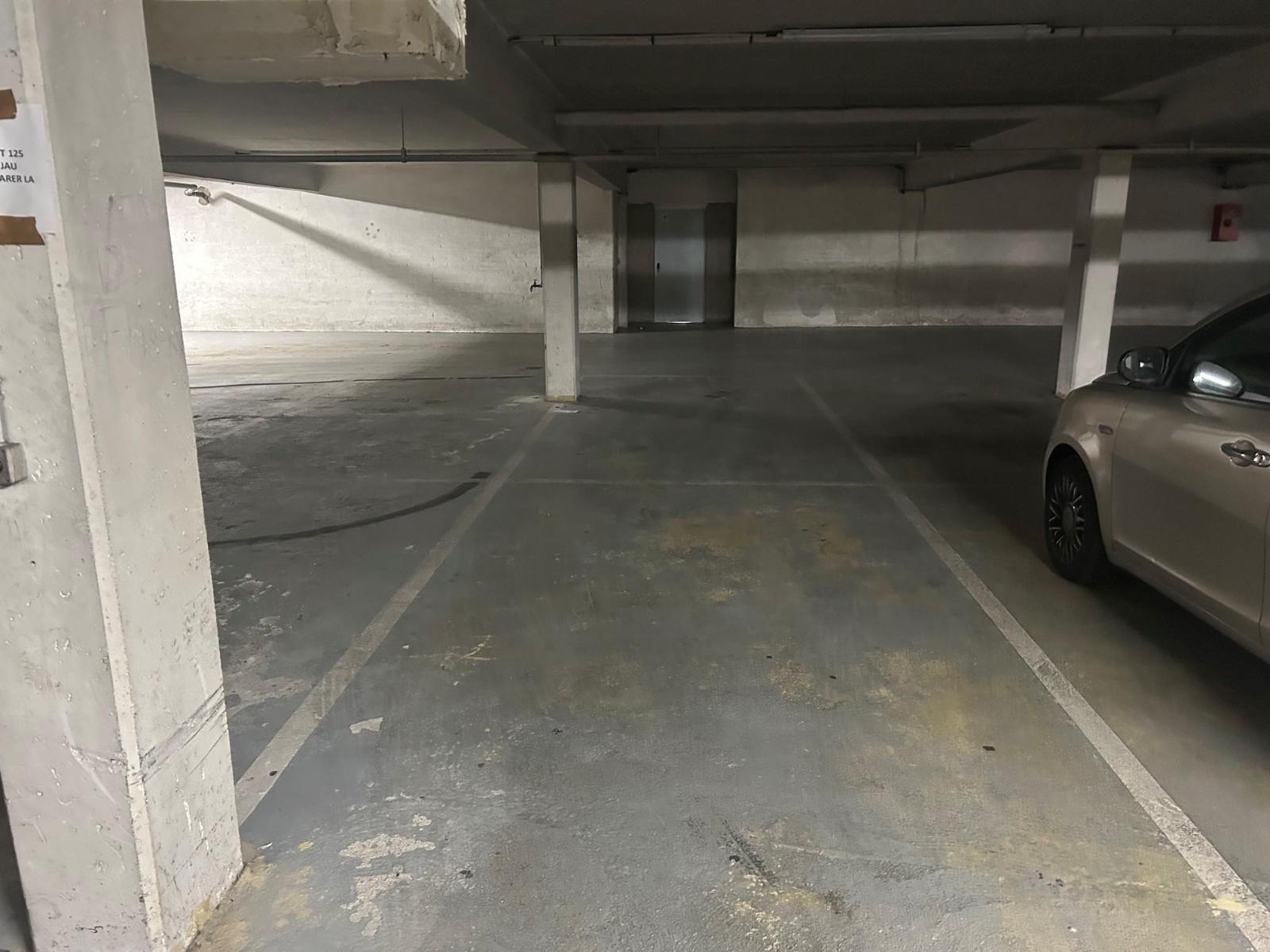 Visuel 2 parking Tours Visuel 2 parking Tours