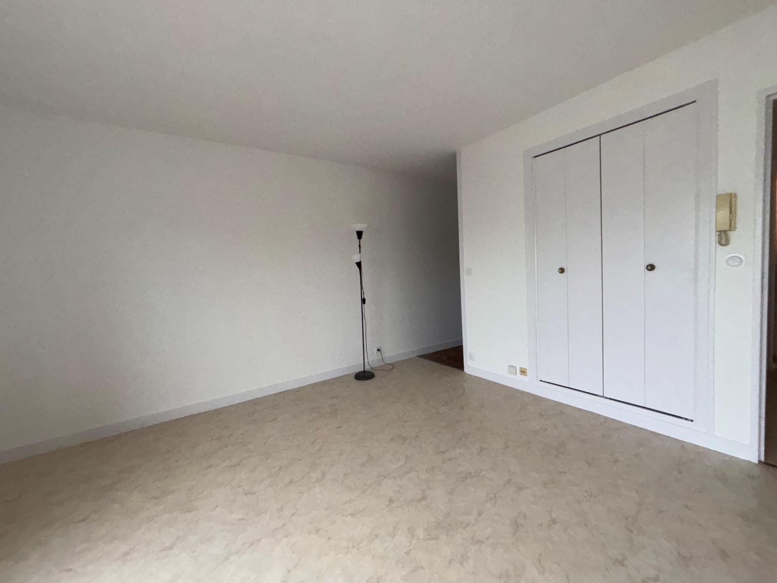 Visuel 2 appartement 1 pièce 28 m2 La Riche