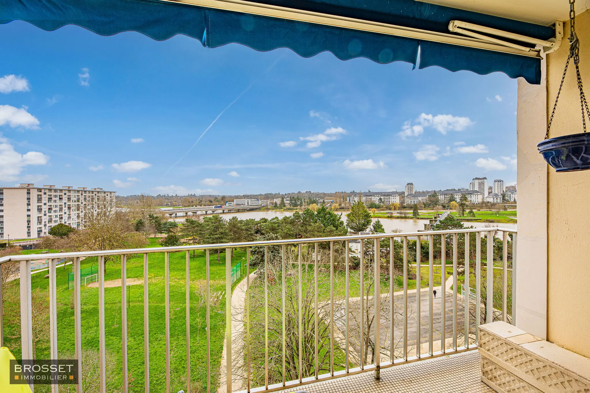 Visuel 3 appartement 5 pièces 97.84 m2 Tours