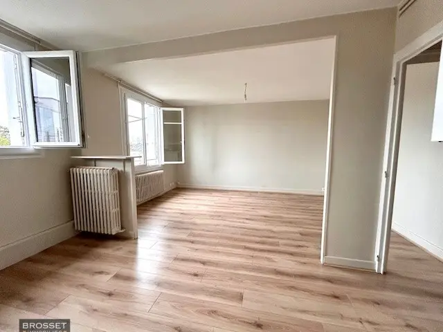 Visuel 2 appartement 2 pièces 47.68 m2 Tours