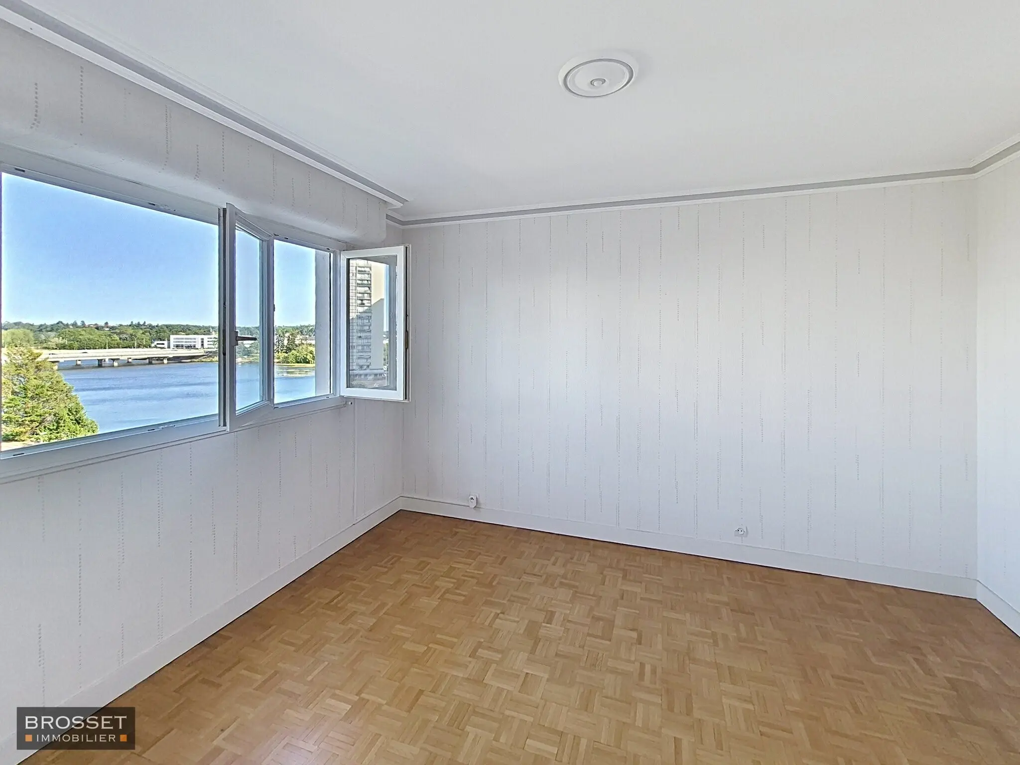 Visuel 2 appartement 4 pièces 84 m2 Tours