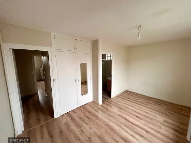 Visuel 3 appartement 2 pièces 47.68 m2 Tours