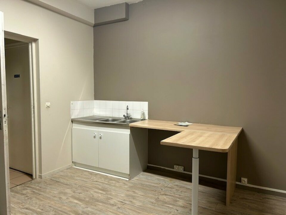 Visuel 5 LOCAL COMMERCIAL 90 m2 Tours